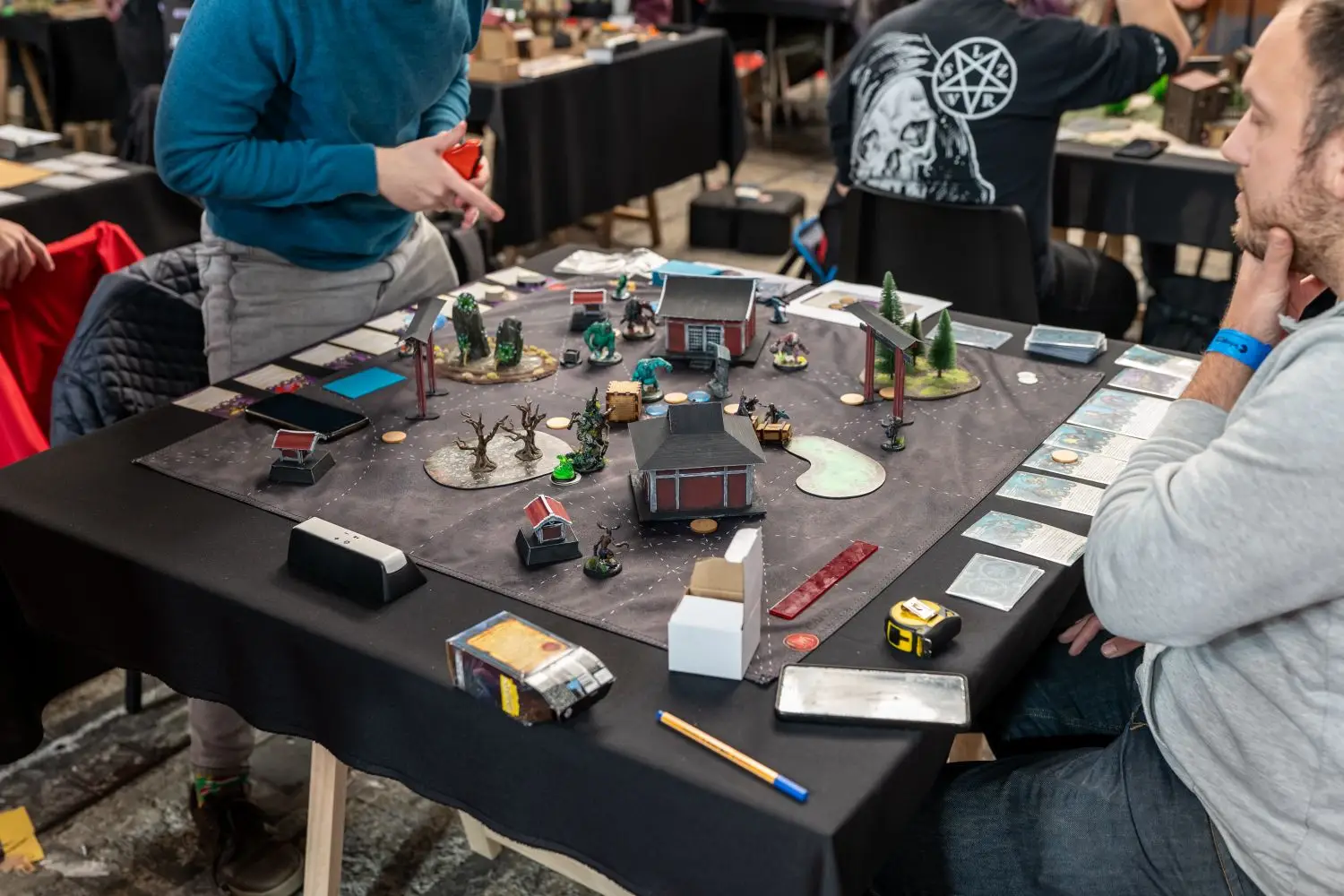 Finding a tournament